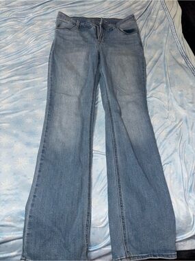 Old Navy Women's Medium Blue Boot Cut Jeans